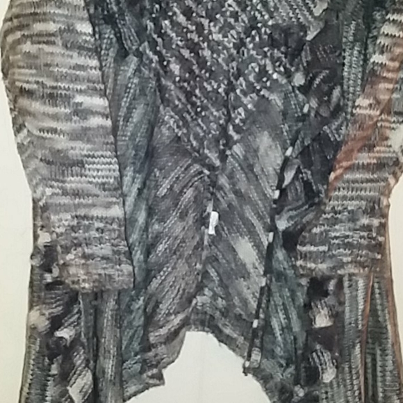 Eyes catching sweater Small - Picture 8 of 10